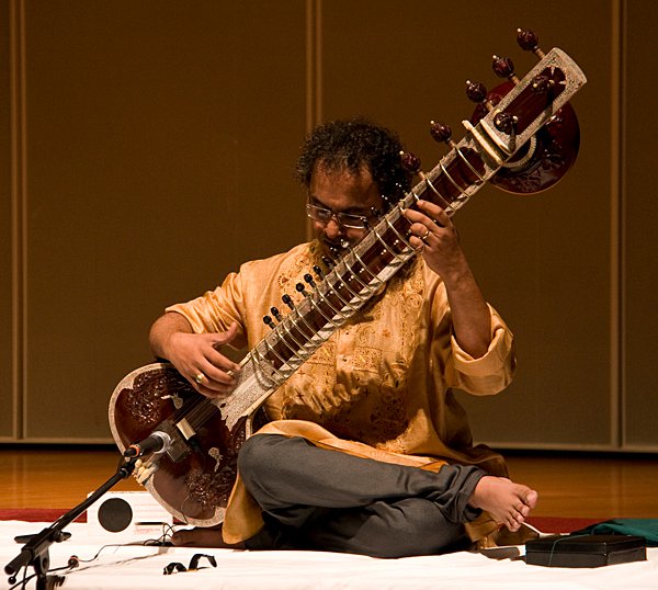 Pandit Shubhendra Rao | Global Indian