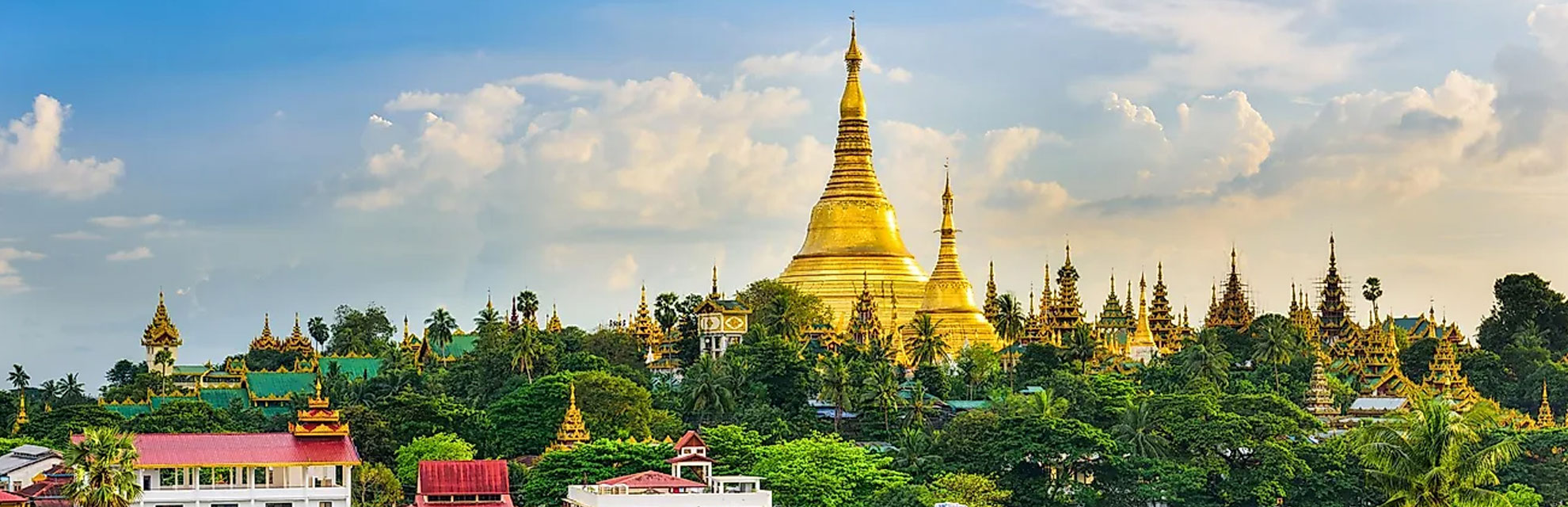 Life in the vicinity of most sacred pagoda in Myanmar