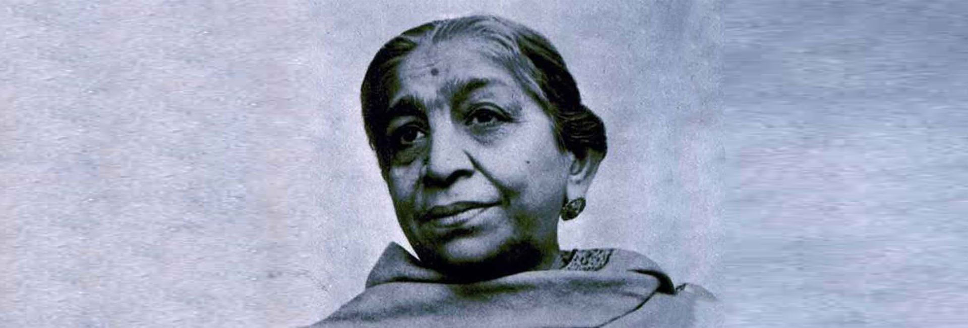 A rare video of Sarojini Naidu, the Indian political activist and poet, addressing Americans in 1928. Naidu was the proponent of civil rights, women's emancipation, and anti-imperialistic ideas. She was an important figure in India's struggle for independence.