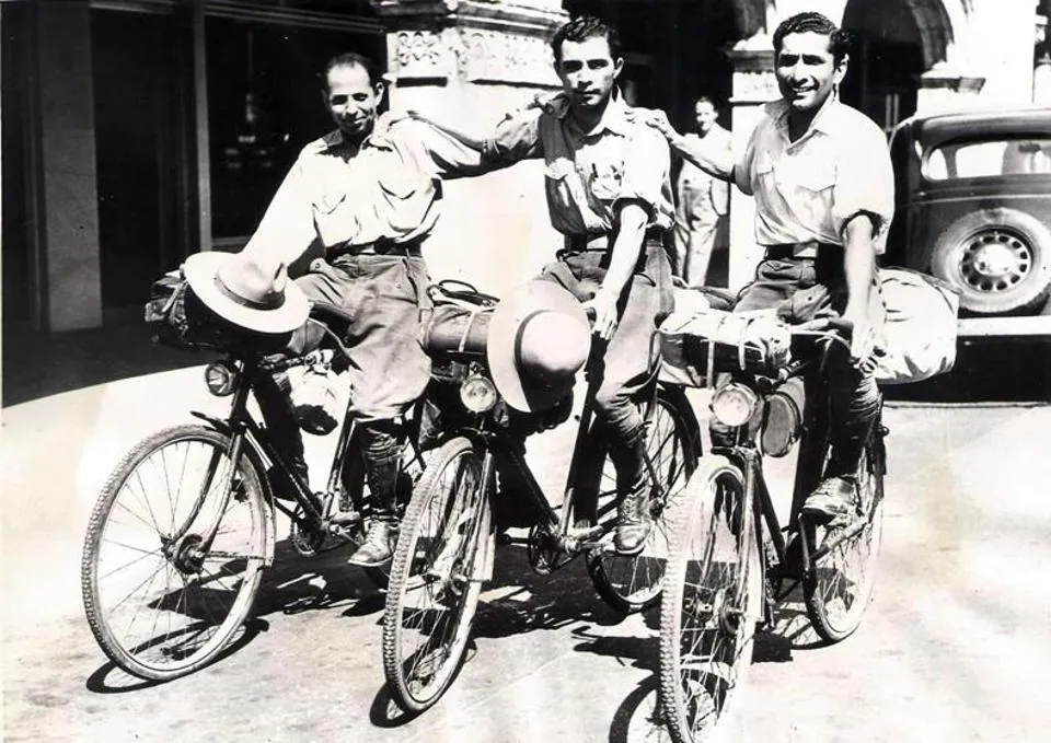 Parsi Cyclists | Global Indian