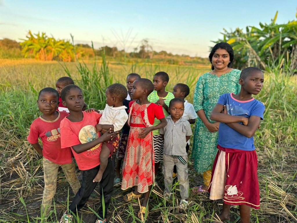 The children of Chisasila Village 