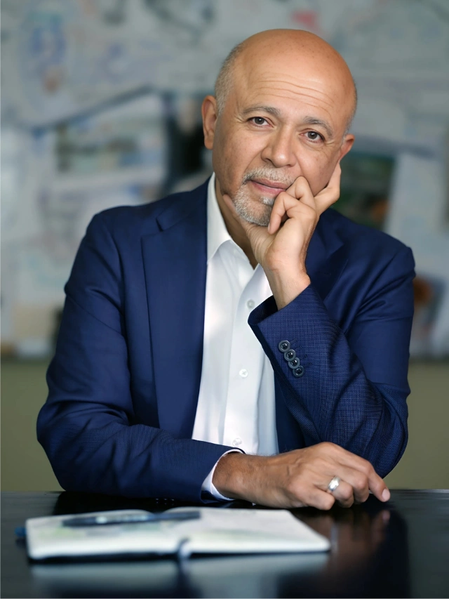 Harvard names Indian-origin physician and author Abraham Verghese as principal speaker