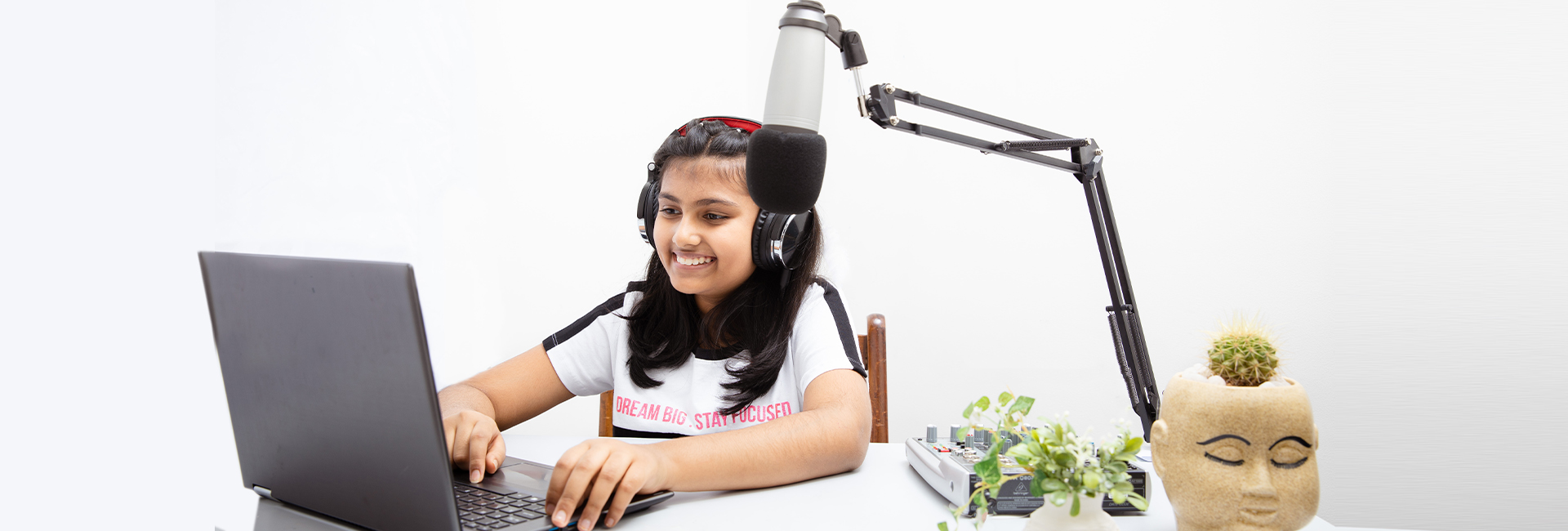 Podcaster Siyona Vikram’s ‘Little Mind Chats’